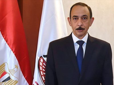 محافظ سوهاج يقرر تفعيل نظام العمل عن بُعد أيام الأحد خلال شهر أبريل | صور