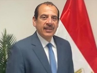 نائب وزير الصحة يتفقد منشآت المنوفية ويكرم الفرق الطبية المتميزة