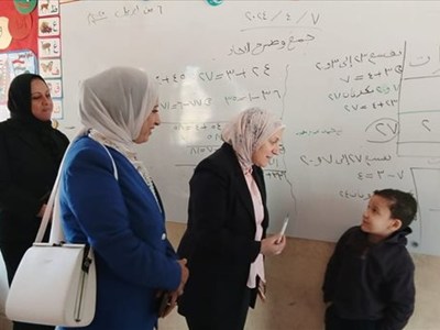 مدير تعليم القاهرة تتابع انتظام الدراسة خلال جولة ميدانية بمدارس حلوان