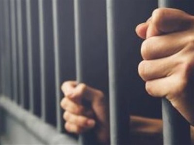 ضبط شخصين استوليا على حقيبة بها 1.5 مليون جنيه واستبدالها بأخرى بها أوراق بيضاء بالإسكندرية