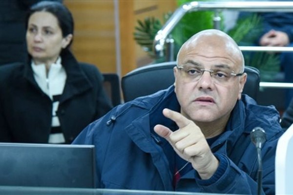 محافظ الإسكندرية يطلق نظامًا دوريًا للقاءات الجماهيرية الأسبوعية لتعزيز التواصل مع المواطنين