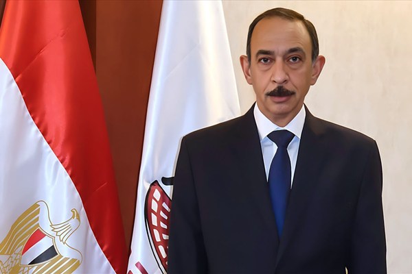 محافظ سوهاج يقرر تفعيل نظام العمل عن بُعد أيام الأحد خلال شهر أبريل | صور