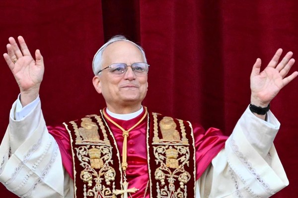 بابا الفاتيكان يحث إسرائيل على إعادة فتح جميع مسارات الحوار لإنهاء الحرب مع إيران