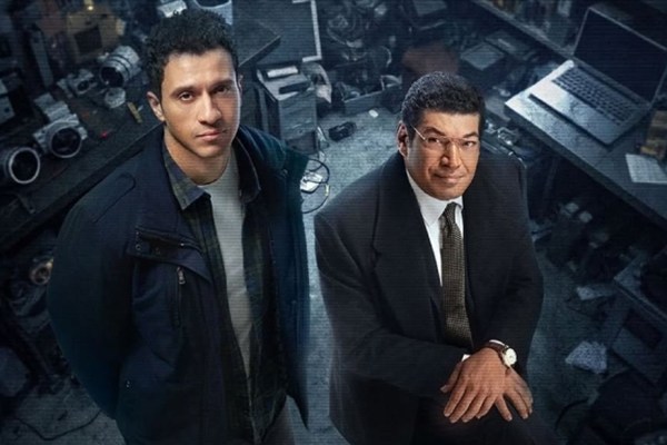 نرمين نعمان "عين سحرية" ... الرؤى من ثقوب الخطر