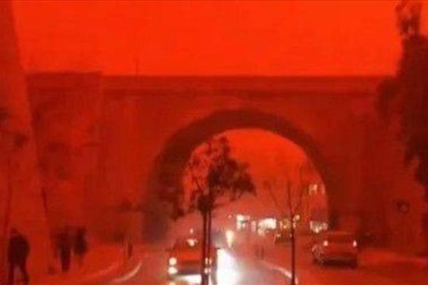 تفاصيل حدوث العاصفة الدموية.. هل تتأثر بها مصر؟| ظاهرة مرعبة