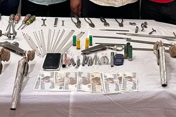 ضبط 3 عناصر جنائية بتهمة غسل 180 مليون جنيه متحصلة من تجارة الأسلحة بقنا